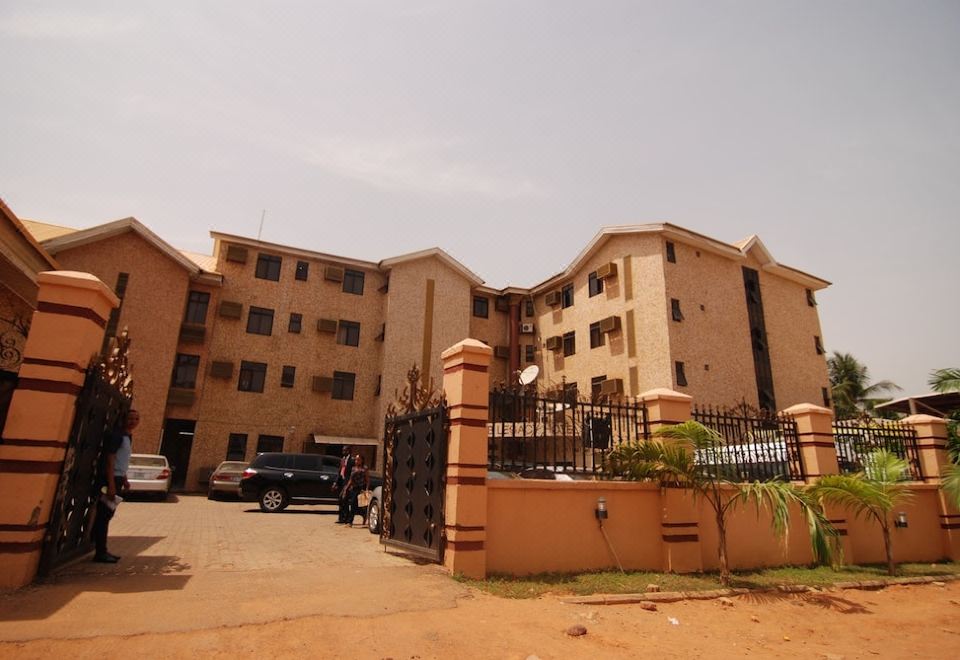 Serob Legacy Hotels