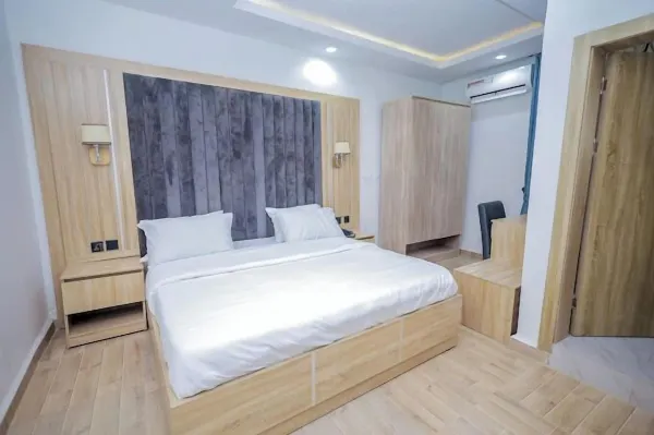 Hansbro Suite and Apartment image 4