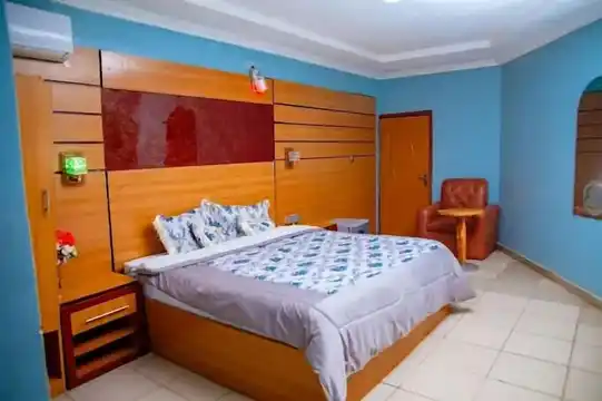 The Kings Hotel and Suites image 2