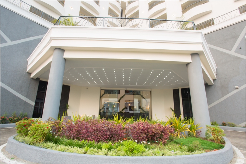 De signature Tower Hotel image 2