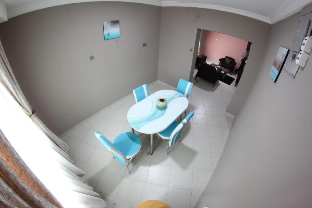 Celia Suites image 4