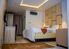 Homeland Apartments image 3