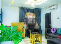 Hollysee Hotel and Suite image 4