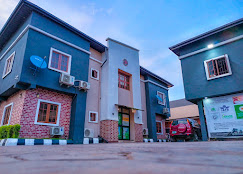 MT Deluxe Hotel