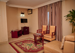 Barcelona Hotels image 4