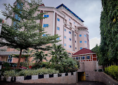 Barcelona Hotels image 5