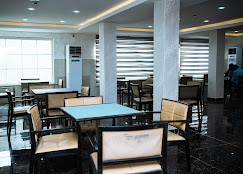 Formula 2 Hotel and Suites image 4