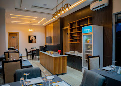 Nirvana City Hotel image 4