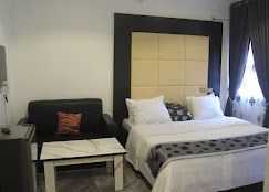 De Mentus Royale Hotel and Suites image 2