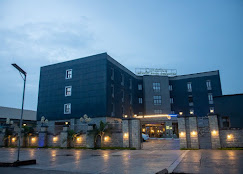 Candellux Imperial Hotel and Suites