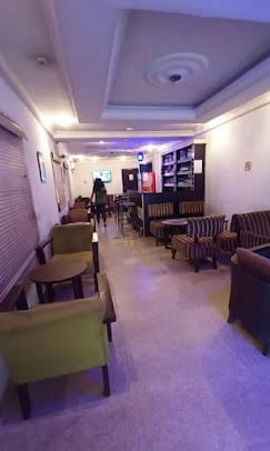 Wood Peckers Hotel image 5