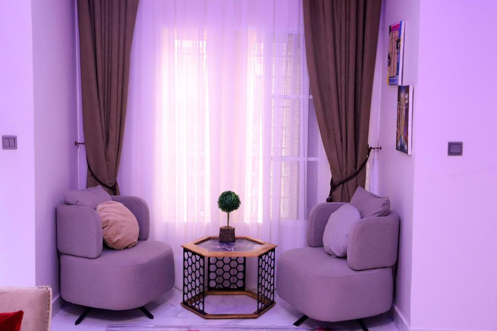 Rhodabode Apartments image 3