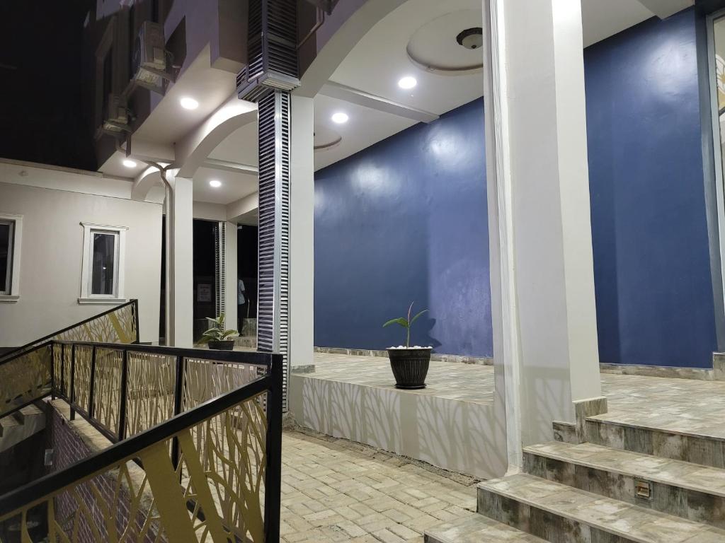 Camas Hotel and Suites image 3