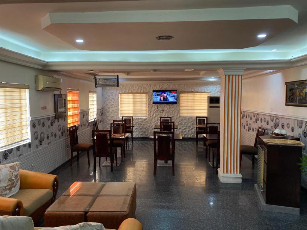 Galpin Suite V.I. image 3