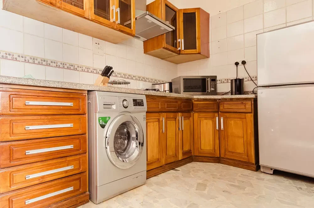 Royalty Apartment image 5