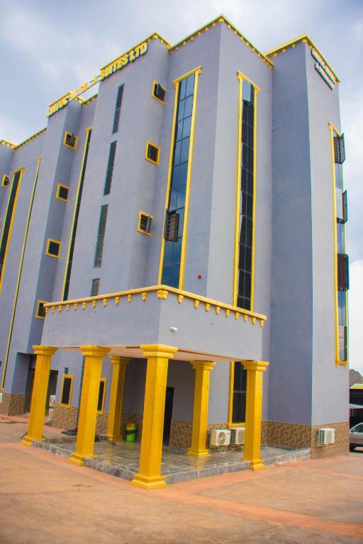 Lintoc Hotel and Suites