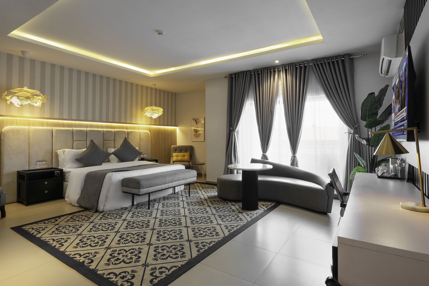 Mayhill Hotel image 3