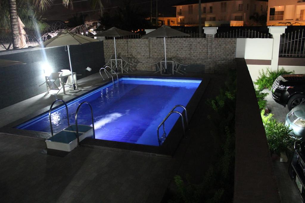 Ellyxville Hotel image 4