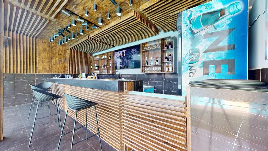 Yanna Apartments by Khaliques image 5