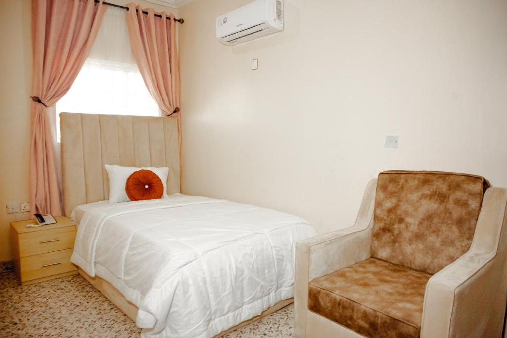 Nexus Xpress Hotel image 5