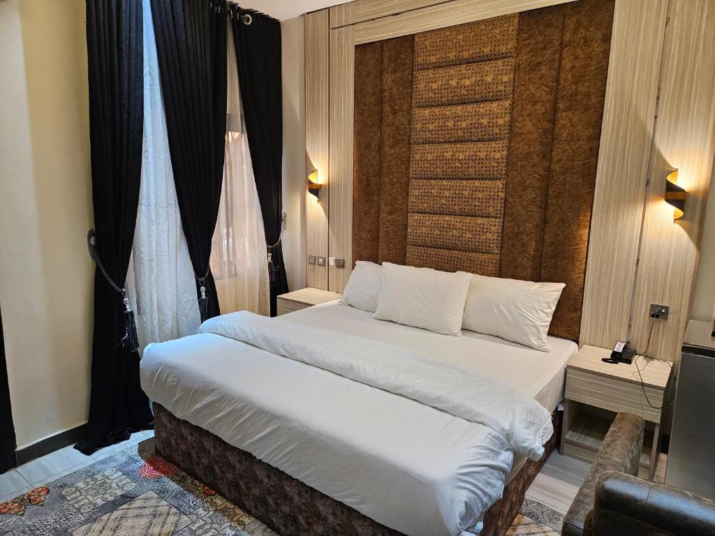 House 53 Apartment image 4