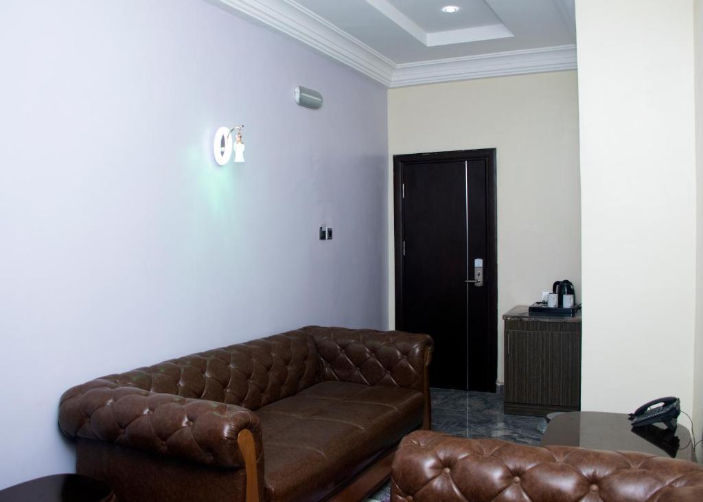 Grand Bohabs Hotel image 3