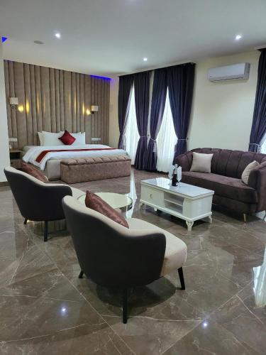 Carlton Swiss Luxury Residency image 5