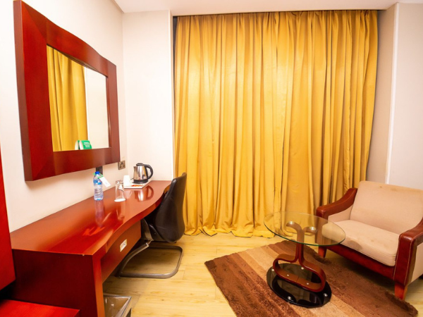 Pearlwort Hotel and Suites image 5