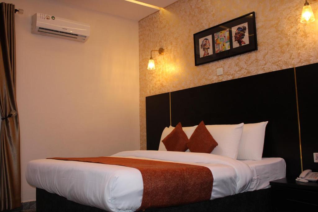 Residency Hotel Lekki Phase 1 image 5