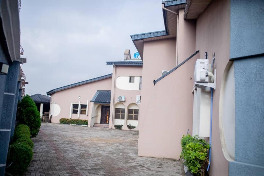 Skyrock Hotels- Ogba image 2