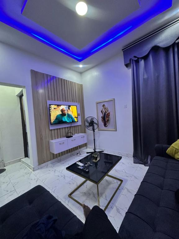 Magnanimous Apartments