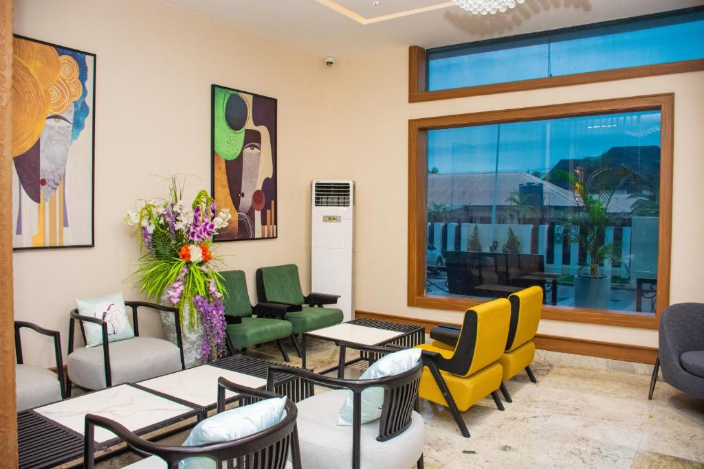 The Thribeka International Hotel