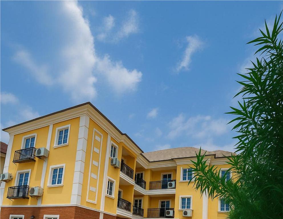 154 Apartments and Hotel