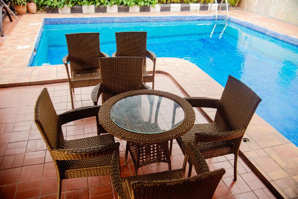 Denis Hotel image 4