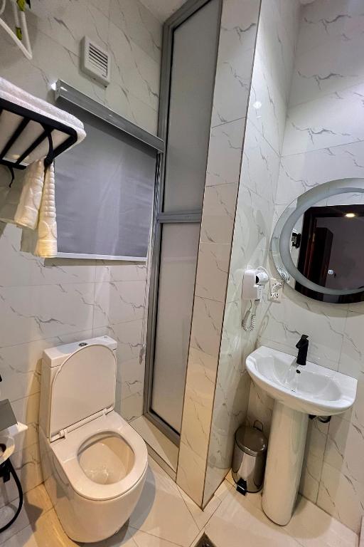 Kaashmeen Hotel and Suites image 2