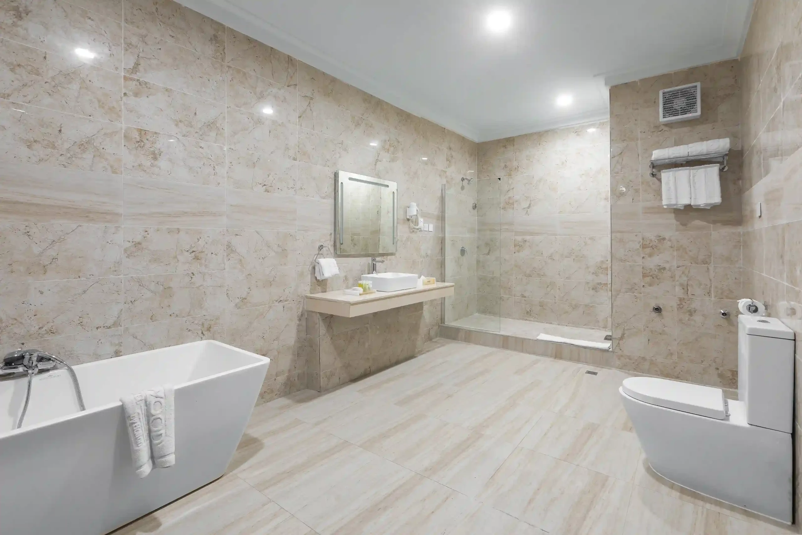Johnwood Hotel by Bolton image 5