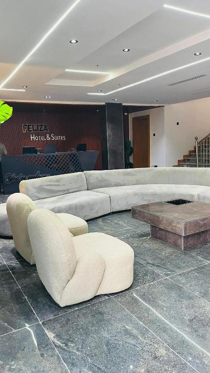 Feliza Hotel and Suites