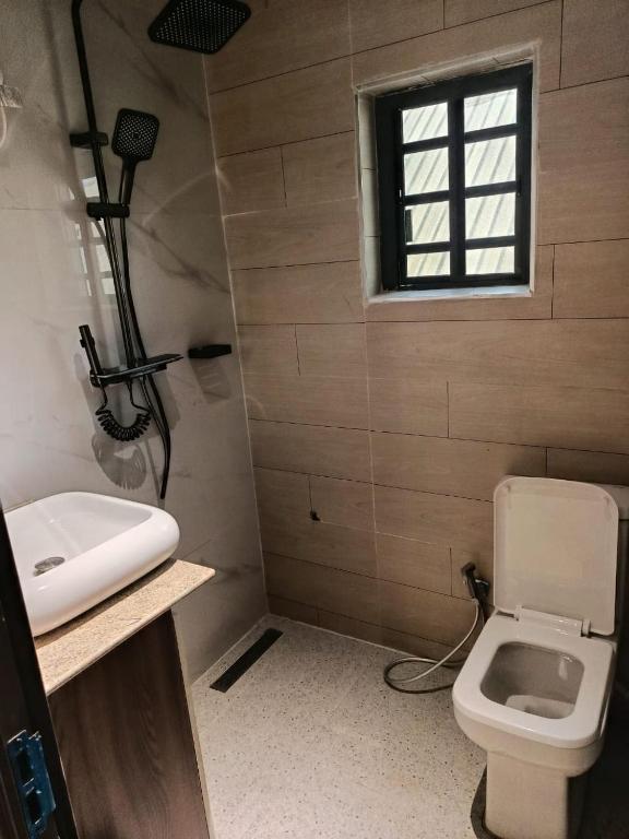 GB Citadel Hotel and Suites image 4