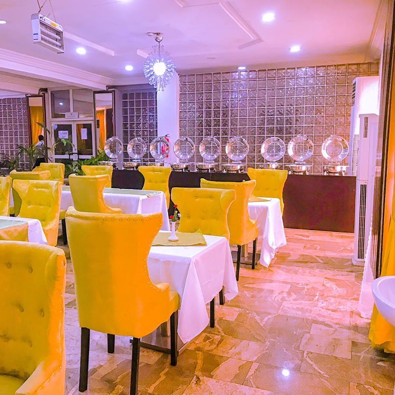 Signatious Hotel- Warri
