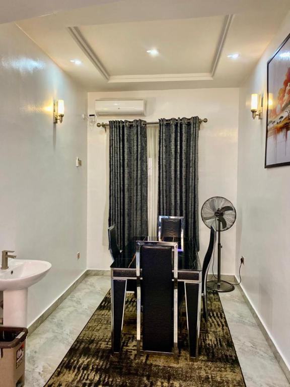 Cityflats Apartment image 5