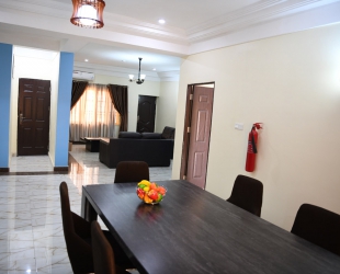 Carlton Apex Apartments image 3