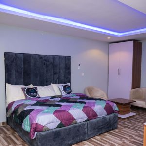 Goddis Apartments-Ajah