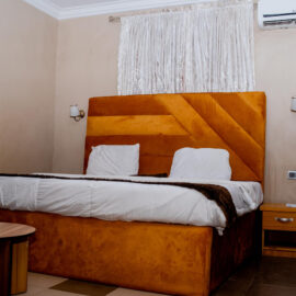 Aloha Hotel image 5