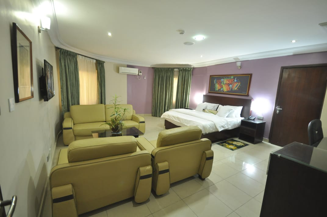 Jerome Garden and Suites