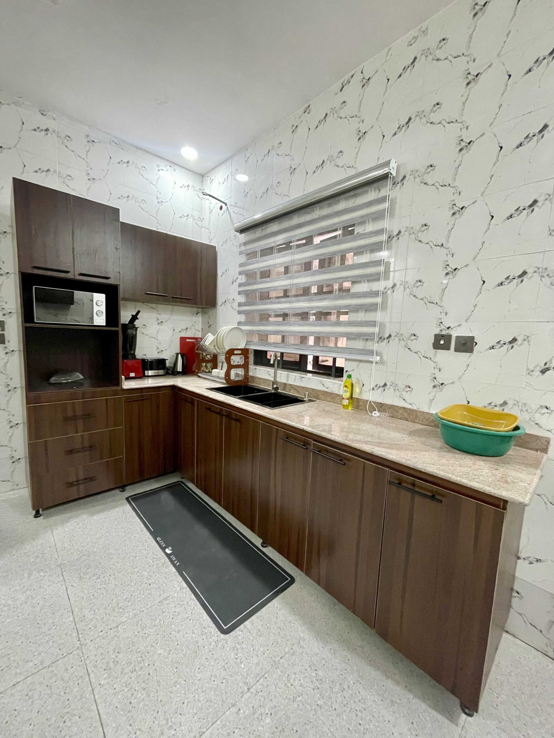 Glenns Apartment image 4