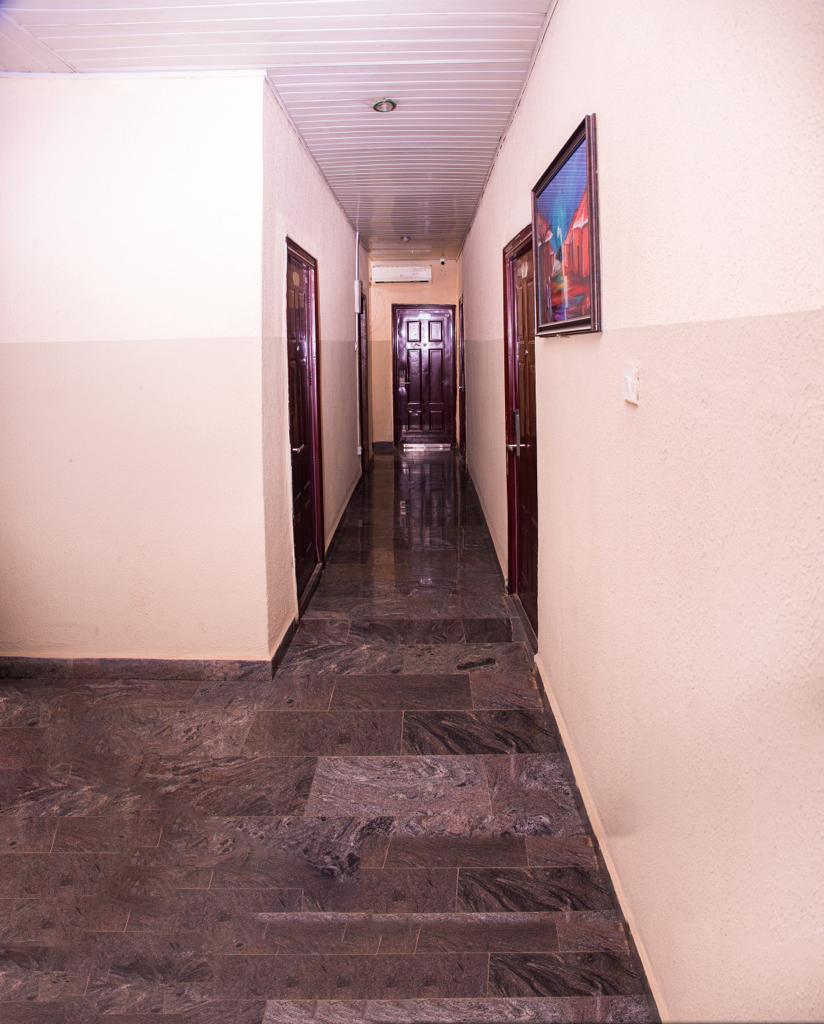 Supreme Hotel image 5
