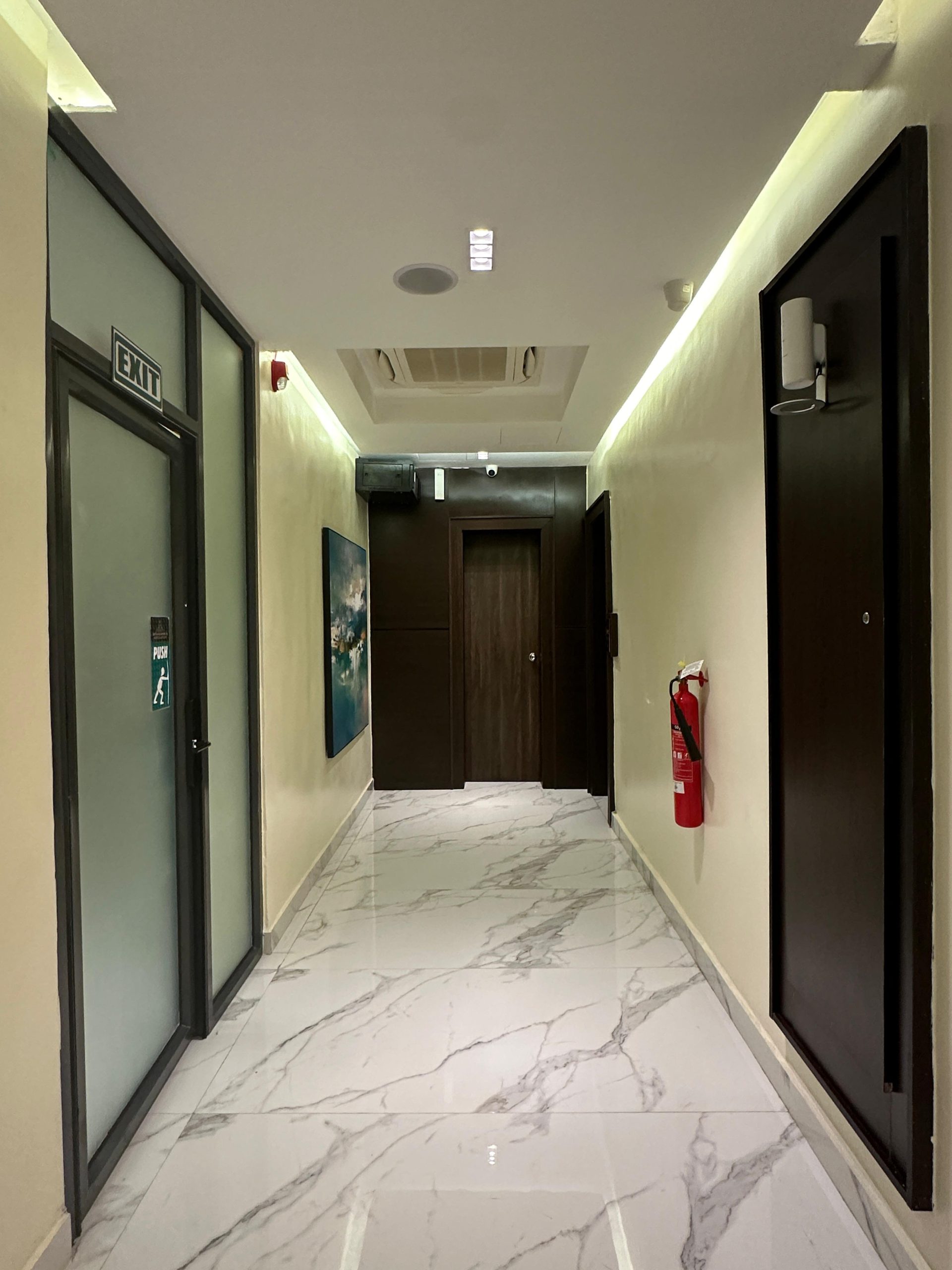 3pple M Continental Hotel image 3