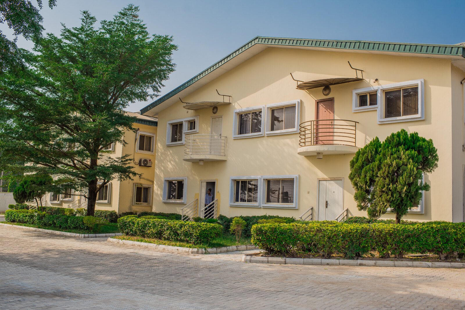 Maxx Apartments