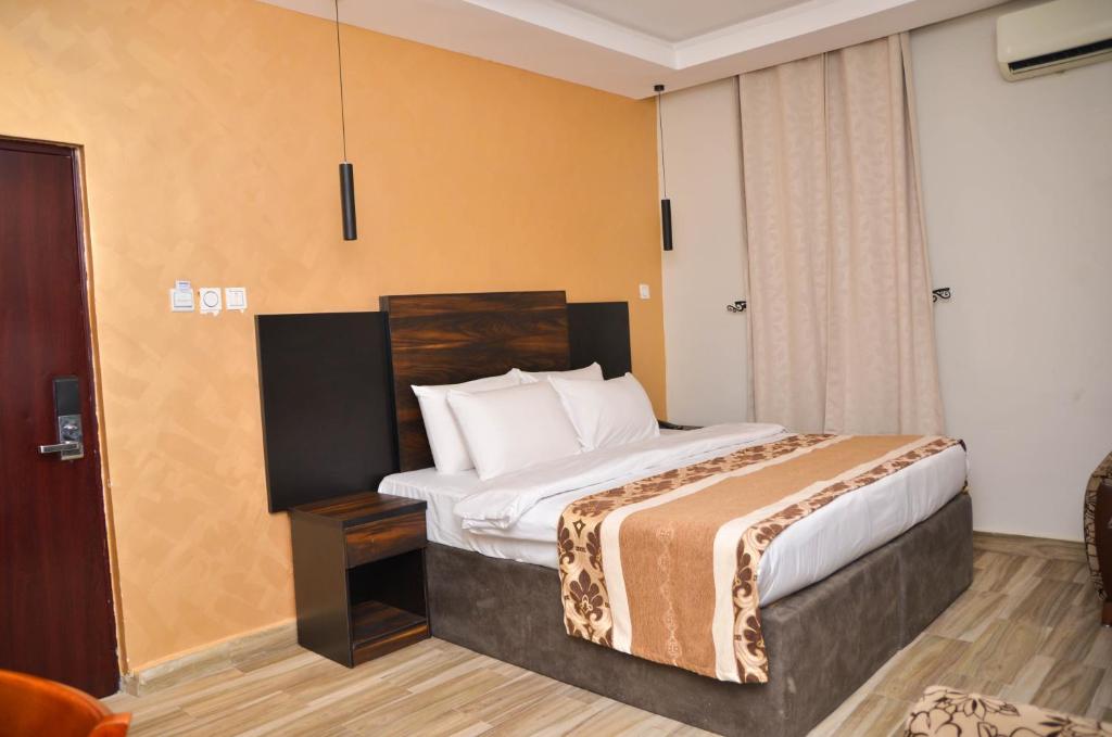 Residency Hotel Lekki Osapa London Lagos image 4