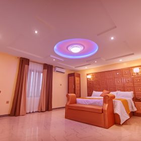 Double M Exquisite Suites and Lounge image 5